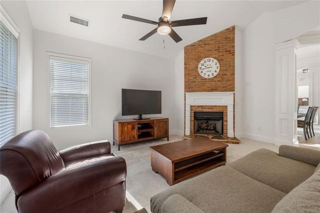 12100 Seasons Trace, Alpharetta, GA 30004