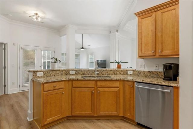 12100 Seasons Trace, Alpharetta, GA 30004