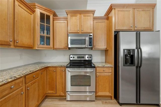 12100 Seasons Trace, Alpharetta, GA 30004