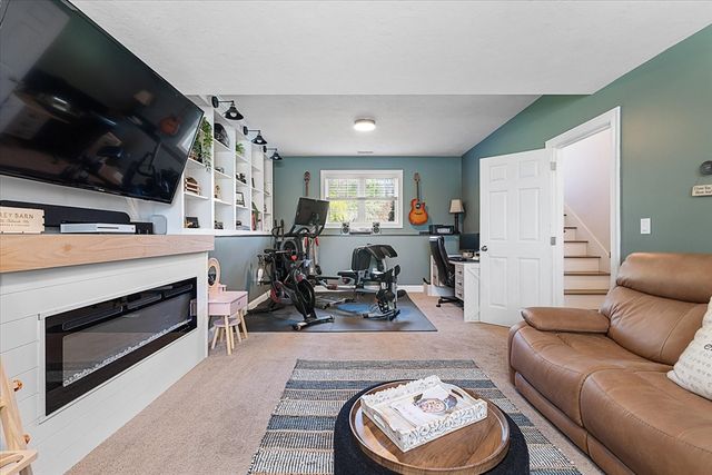1 Sherry Lane, Spencer, MA 01562