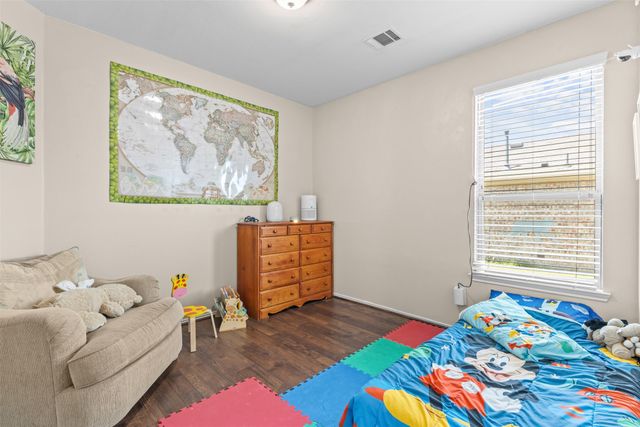 404 Marquette Drive, Van Alstyne, TX 75495