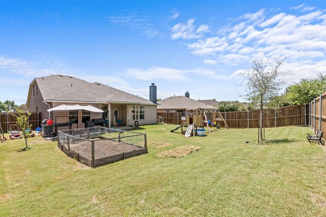 404 Marquette Drive, Van Alstyne, TX 75495
