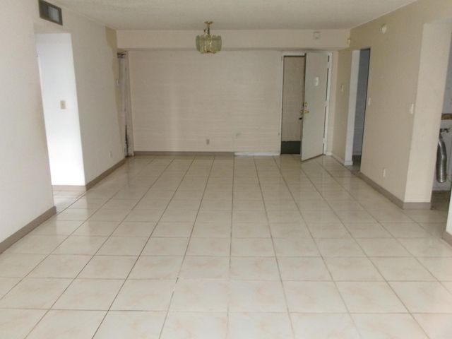 6190 Woodlands Boulevard 309, Tamarac, FL 33319