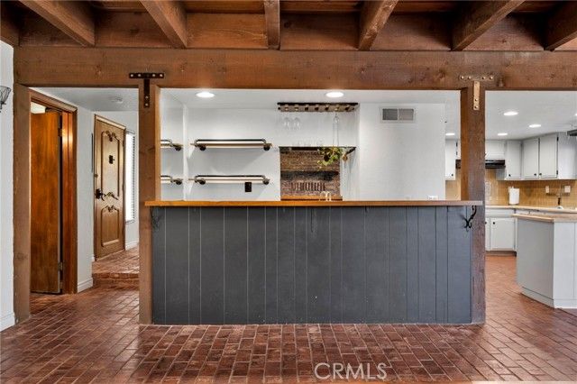 13685 Hidden Valley Road, Victorville, CA 92395