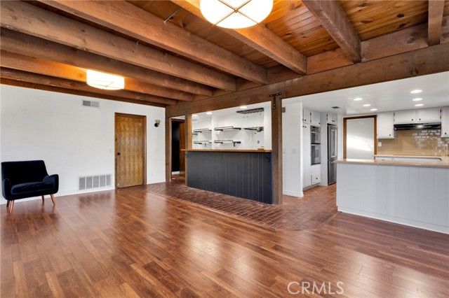 13685 Hidden Valley Road, Victorville, CA 92395