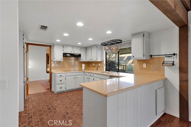 13685 Hidden Valley Road, Victorville, CA 92395