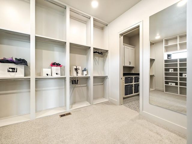 21509 W 80th Terrace, Shawnee, KS 66220