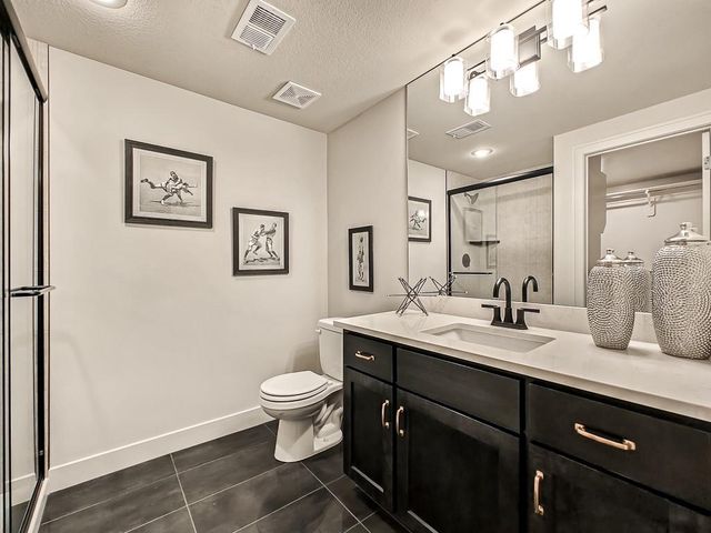 21509 W 80th Terrace, Shawnee, KS 66220
