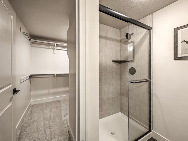 21509 W 80th Terrace, Shawnee, KS 66220