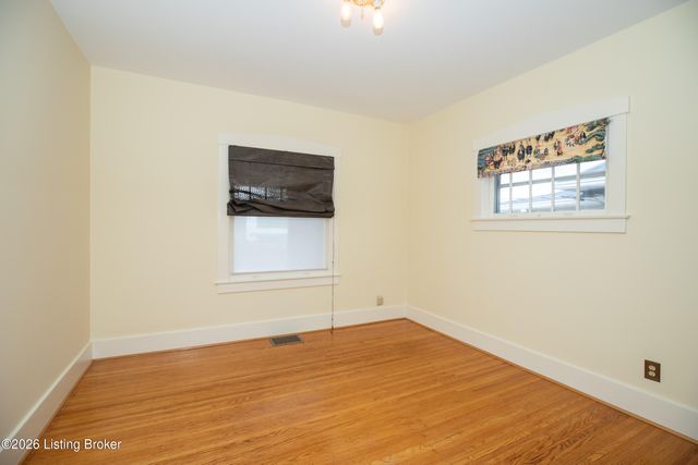 1211 Delor Ave, Louisville, KY 40217