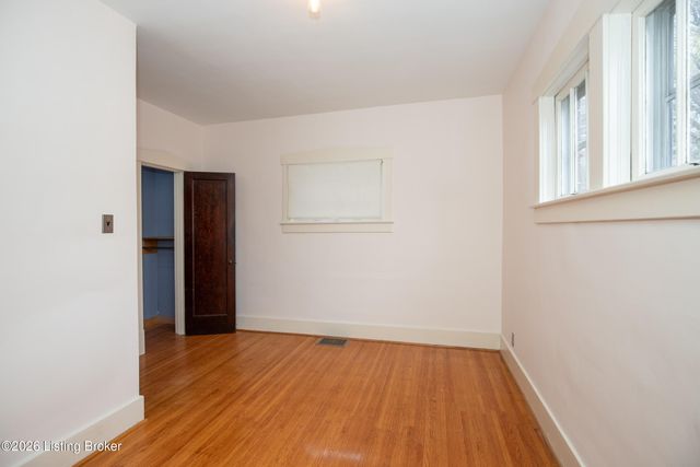 1211 Delor Ave, Louisville, KY 40217