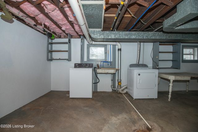 1211 Delor Ave, Louisville, KY 40217