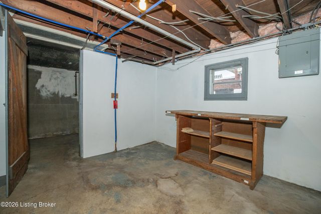 1211 Delor Ave, Louisville, KY 40217