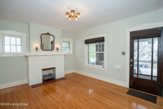 1211 Delor Ave, Louisville, KY 40217