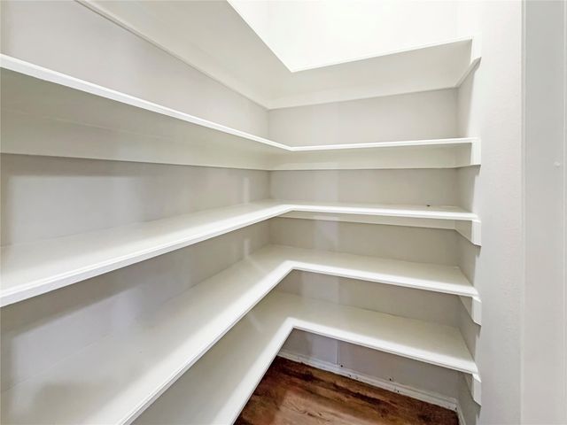 9418 Belleclaire Lane, Houston, TX 77044