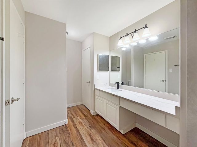 9418 Belleclaire Lane, Houston, TX 77044