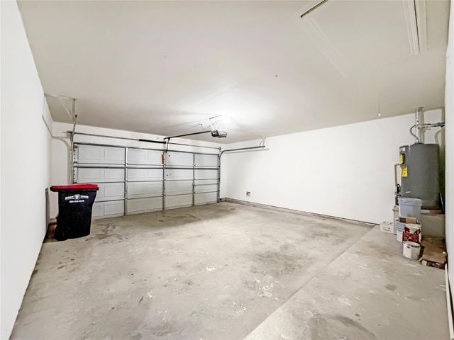 9418 Belleclaire Lane, Houston, TX 77044