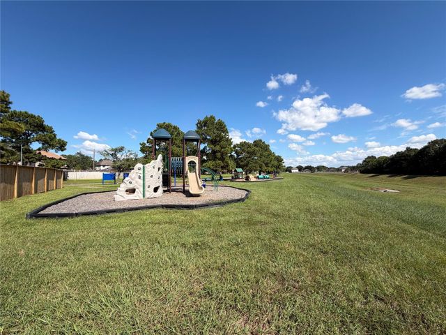 9418 Belleclaire Lane, Houston, TX 77044