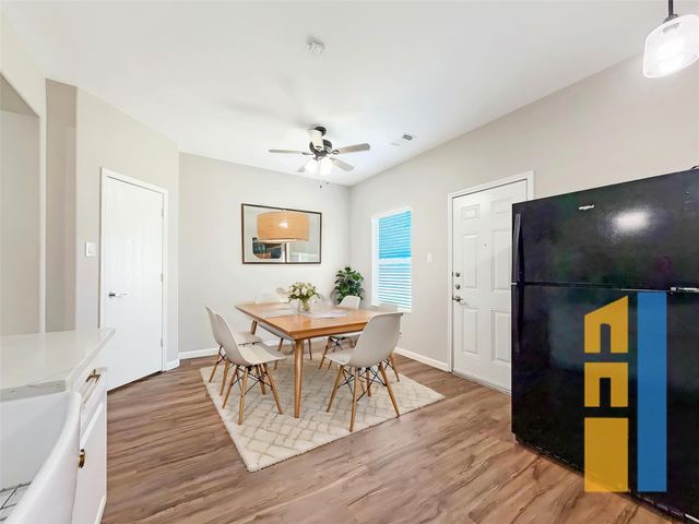 9418 Belleclaire Lane, Houston, TX 77044