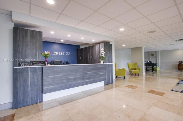 4350 Hillcrest Dr 303, Hollywood, FL 33021