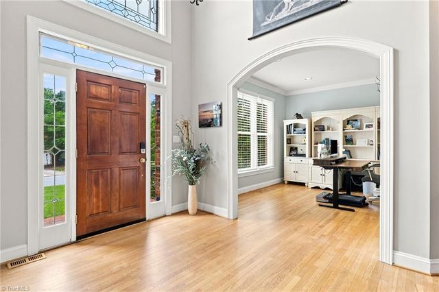 4911 Setter Court, Jamestown, NC 27282
