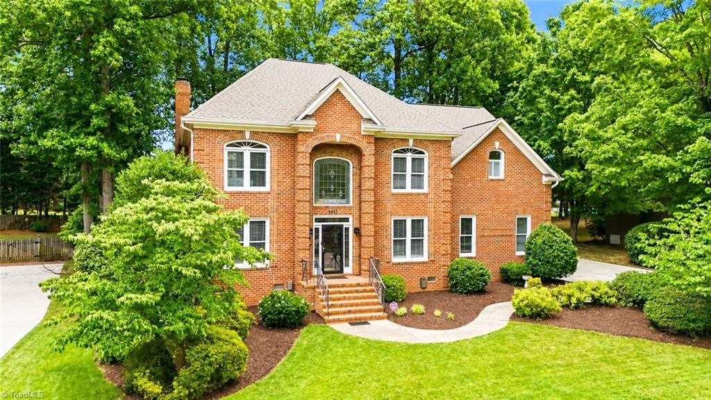 4911 Setter Court, Jamestown, NC 27282