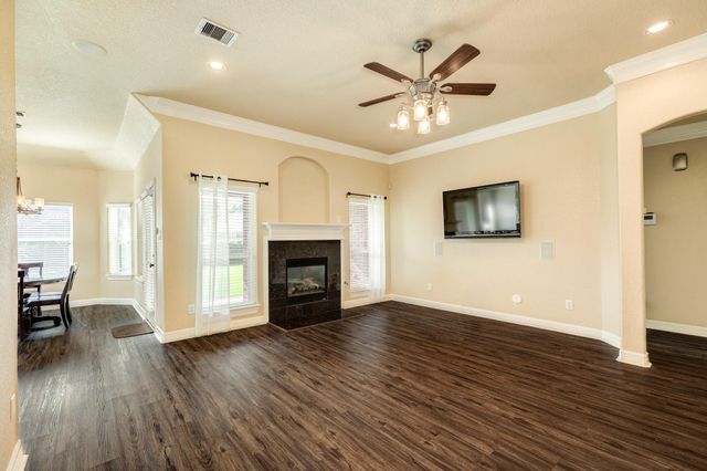 264 Lasso Street, Angleton, TX 77515