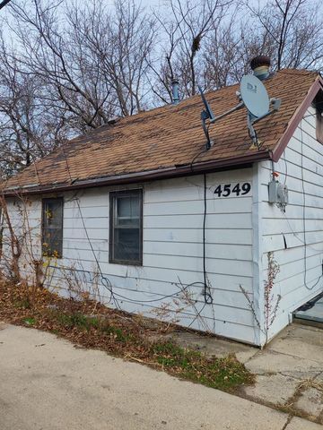 4549 N 29th STREET, Milwaukee, WI 53209