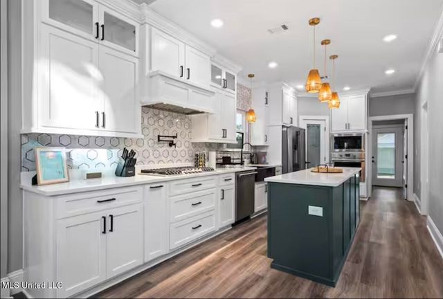 435 3rd Street, Gulfport, MS 39501