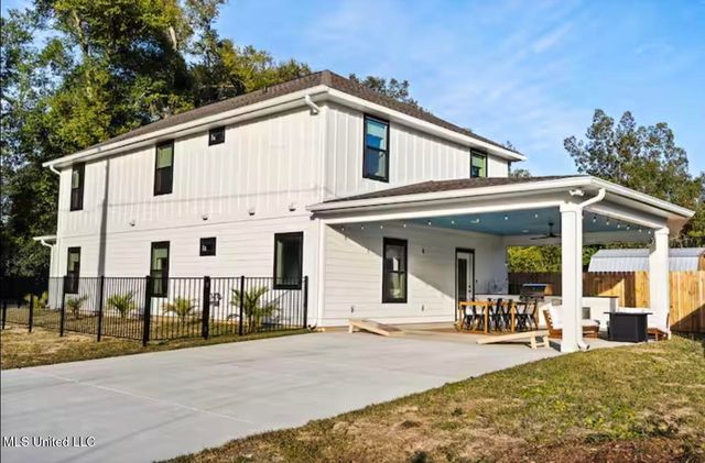 435 3rd Street, Gulfport, MS 39501