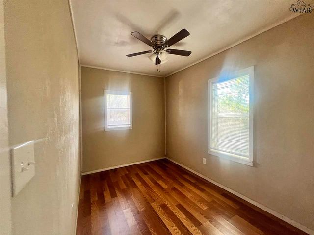 2006 BELL STREET, Wichita Falls, TX 76301