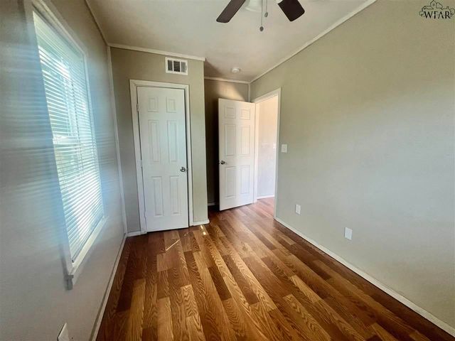 2006 BELL STREET, Wichita Falls, TX 76301