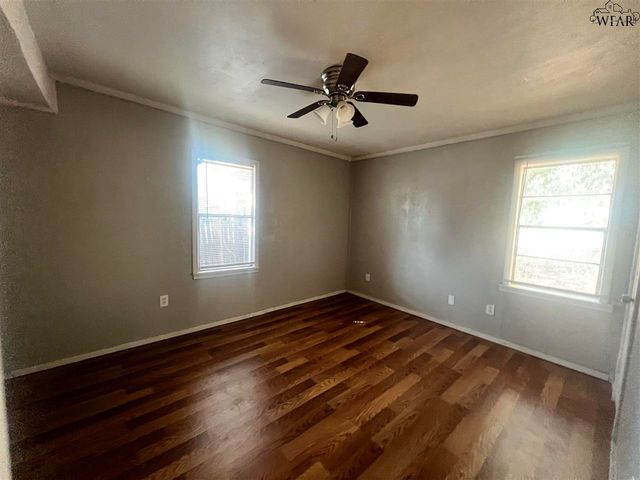 2006 BELL STREET, Wichita Falls, TX 76301