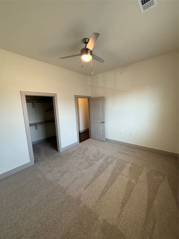 2036 Oak Grove 223, Aubrey, TX 76227