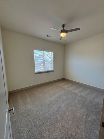 2036 Oak Grove 223, Aubrey, TX 76227