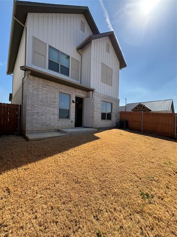 2036 Oak Grove 223, Aubrey, TX 76227
