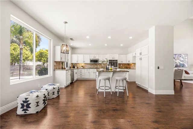 39638 Bayonne Place, Murrieta, CA 92562
