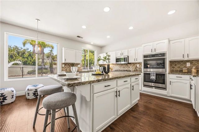 39638 Bayonne Place, Murrieta, CA 92562