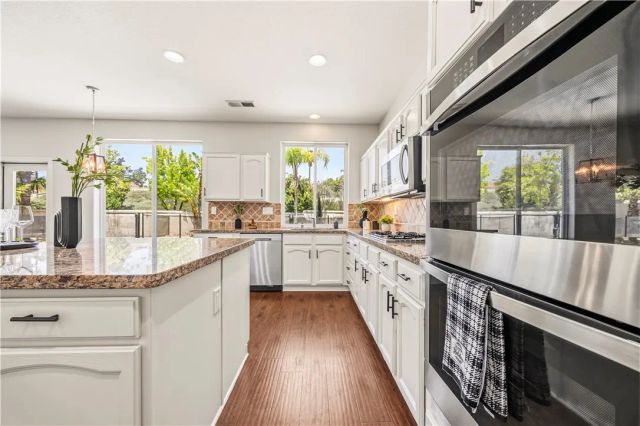 39638 Bayonne Place, Murrieta, CA 92562