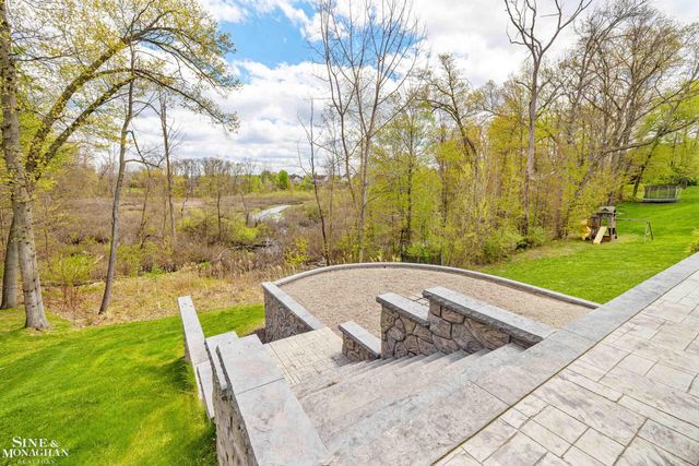 6148 Birchcrest Lane, Commerce Twp, MI 48382