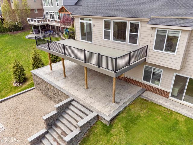6148 Birchcrest Lane, Commerce Twp, MI 48382