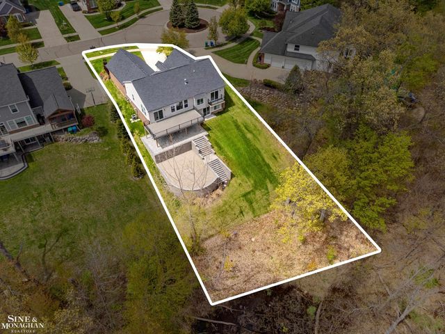 6148 Birchcrest Lane, Commerce Twp, MI 48382