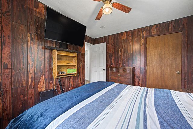 13751 E Ventris Road, Garfield, AR 72732