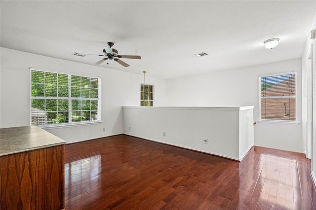 17013 Jigsaw Pathway, Round Rock, TX 78664