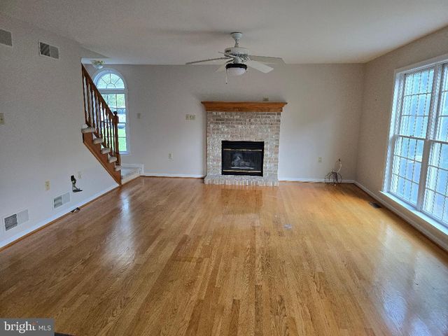 5021 INVERNESS DR, Mechanicsburg, PA 17050