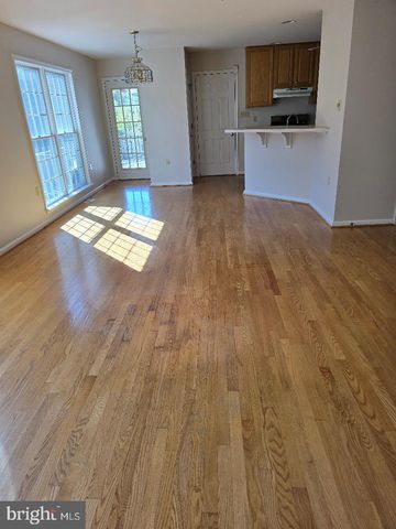 5021 INVERNESS DR, Mechanicsburg, PA 17050