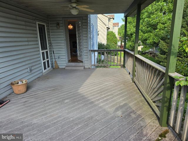 5021 INVERNESS DR, Mechanicsburg, PA 17050