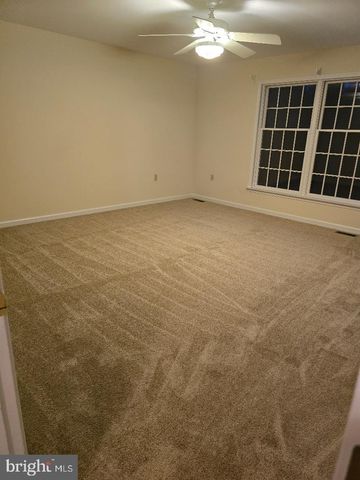 5021 INVERNESS DR, Mechanicsburg, PA 17050