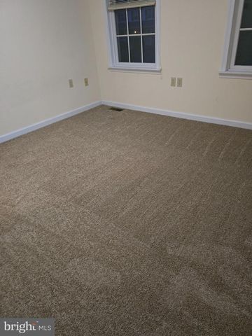5021 INVERNESS DR, Mechanicsburg, PA 17050