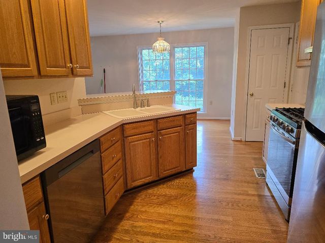 5021 INVERNESS DR, Mechanicsburg, PA 17050